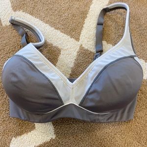 Natori sports bra 30DD